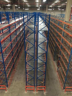 Adjustable 1500-4500kg/Level Heavy Duty Pallet Shelving For Logistic Center