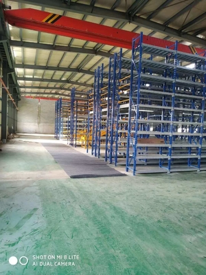 Adjustable Multi Level Mezzanine Racking System For High Warehouse Organization