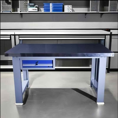 High School University Laboratory Tables With Closed Open Design And Powder Coating